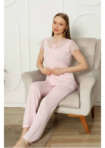 Kolları Dantelli Kısa Kollu Pijama Takımı