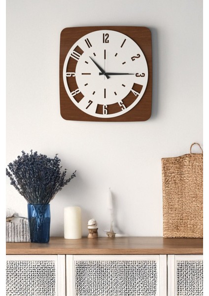 Dekoratif Yeni Modern Fawaris Ahşap Duvar Saati 48CM