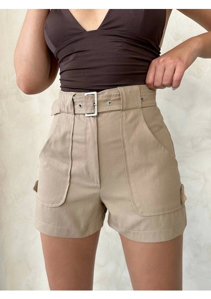 Kemer Detaylı Gabardin Şort Bej S25289