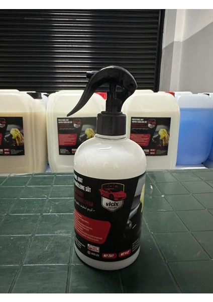 Torpido Temizleme Parlatma 500ML+ Sünger