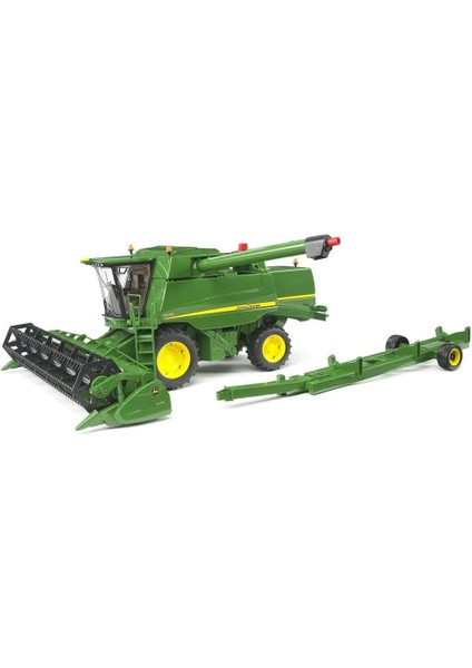 - John Deere Biçerdöver Ölçekli Model