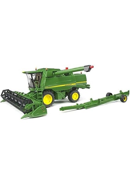 - John Deere Biçerdöver Ölçekli Model