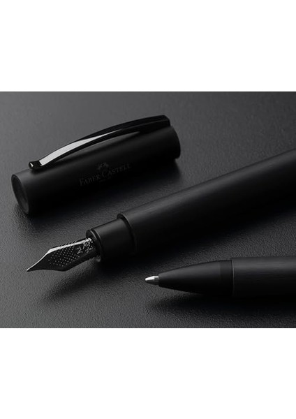 Ambition All Black Limited Edition Tükenmez Kalem