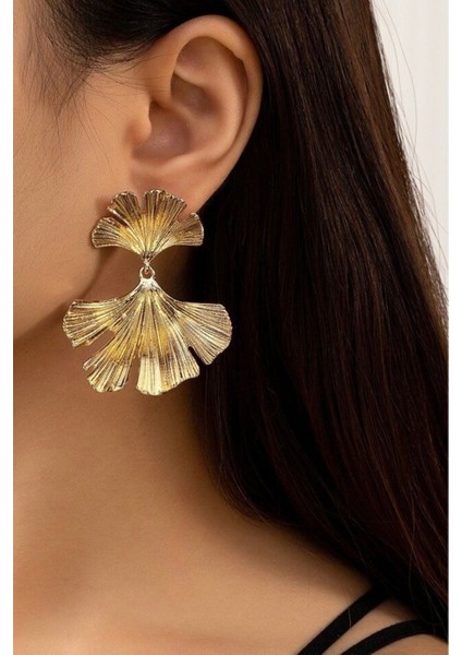 Gold Dokulu Sallantılı Küpe