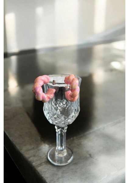 Pembe Burgulu Küpe