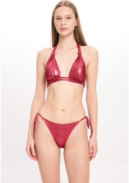 Kadın Deri Görünümlü Çift Spagettili Geniş Üçgen Bikini Takımı 25SW019ST