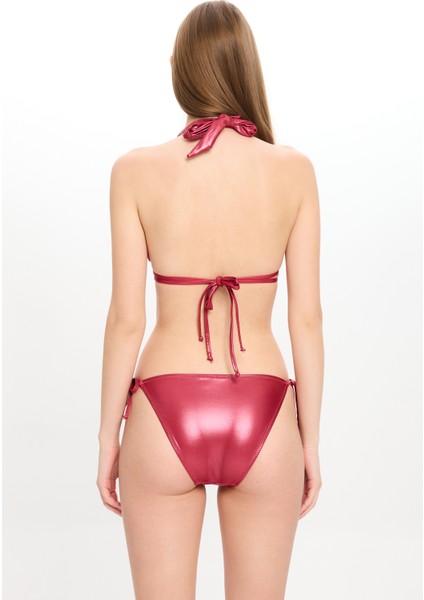 Kadın Deri Görünümlü Çift Spagettili Geniş Üçgen Bikini Takımı 25SW019ST