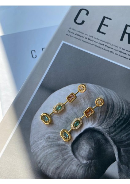 Sallantılı Pirinç Renkli Taşlı Gold Küpe indirimleri
