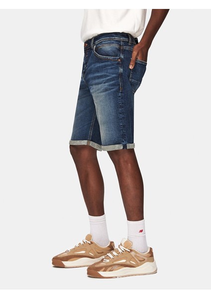 Lance Bermuda