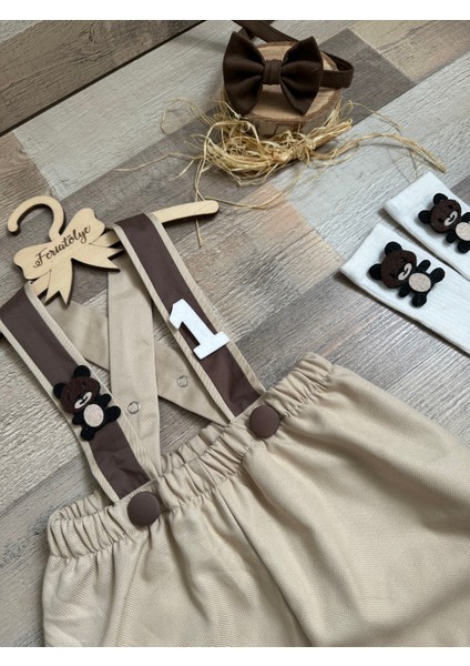 Ayıcık Konsepti 1 Yaş Bej Salopet Papyon Çorap Takımı