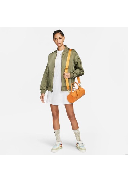 Sportswear Essential Kısa Kollu Kadın Spor Tişört DV7882-100 Beyaz - M fırsatları