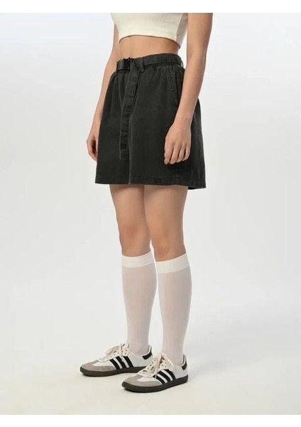 Kız Çocuk Kemerli Yüksek Bel Şort modelleri