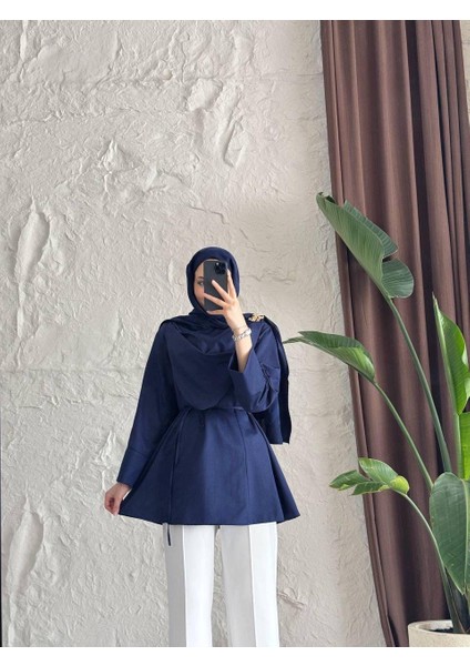 Poplin Kumaş Seyyar Kemerli Broş Detaylı Kadın Tesettür Gömlek