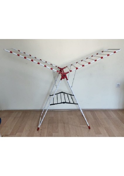 Kalın Borulu Çamaşır Askısı, Beyaz-Kırmızı, Metal, Dayanıklı ve Şık Tasarım