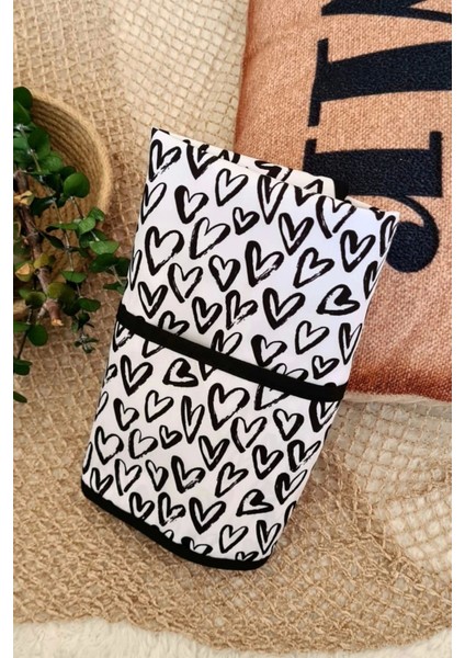 Elite Heart Desenli Sıvı Geçirmez Unisex Aktivite ve Mama Önlüğü 6-24 Ay 1 Adet modelleri