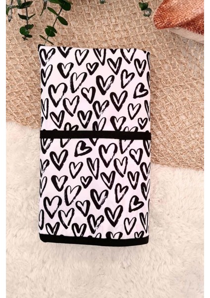 Elite Heart Desenli Sıvı Geçirmez Unisex Aktivite ve Mama Önlüğü 6-24 Ay 1 Adet indirimleri