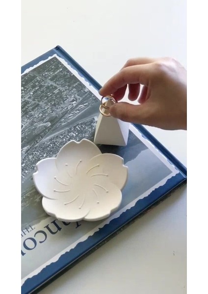 Elite Kiraz Çiçeği Şeklinde Dekoratif Mini Tabak, Mini Takı Tabağı 10 cm 1 Adet