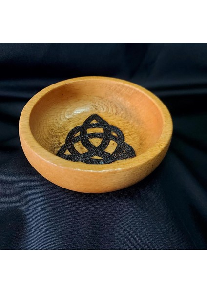 Elite Doğal Ahşap Yakma Triquetra Altar Kasesi 1 Adet