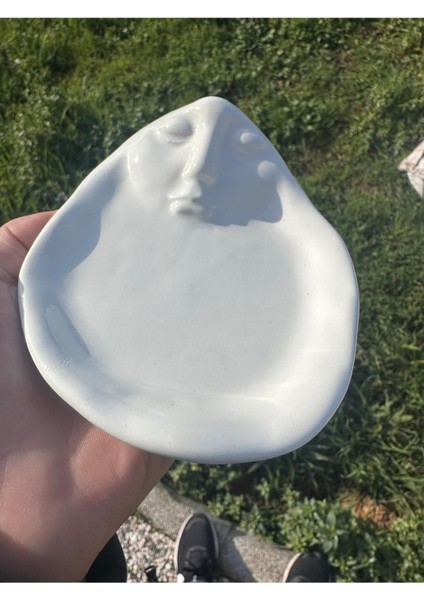 Elite Takılık Organizer 1 Adet Yüz Şekilli Model Kahve Fincan Altlığı Sunumlk | Kahve Yanı Sunumluk 14 cm 1 Adet