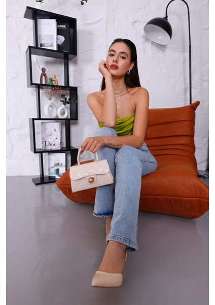 Kadın Kapaklı Aksesuarlı Fitil Saplı ve Zincirli Mini Basic Casual Young El ve Omuz Çantası fiyatları