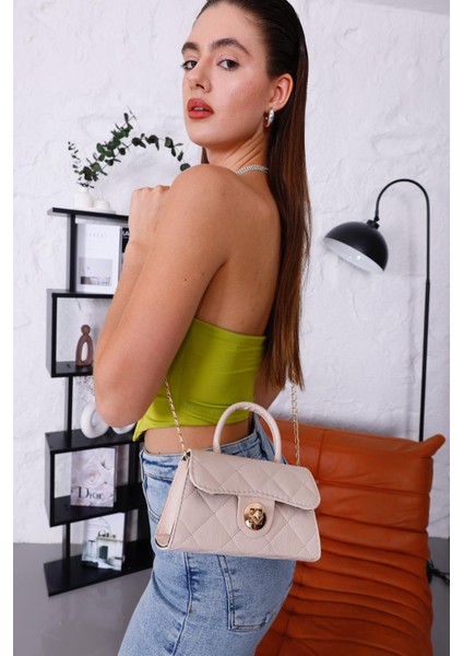 Kadın Kapaklı Aksesuarlı Fitil Saplı ve Zincirli Mini Basic Casual Young El ve Omuz Çantası modelleri
