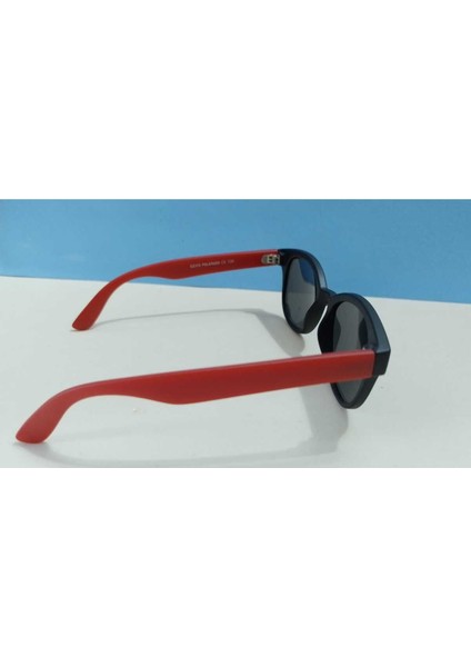 Polarize Çocuk Güneş Gözlüğü indirimleri