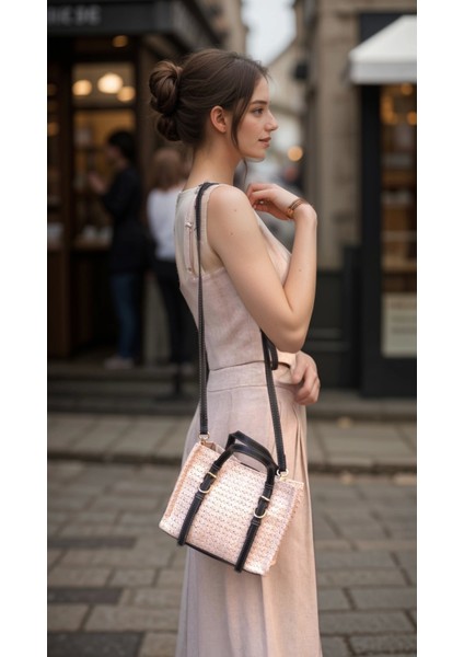 Tokalı Mini Hasır El ve Omuz Çantası Doğal Dokulu Çok Yönlü Günlük Stil Parçası