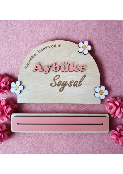 Bebek ve Çocuk Odası Ahşap Isimli Kişiye Özel Papatya Detaylı Standlı Kız Çocuk Masa Dekoru Süsü Aksesuarı fiyatları