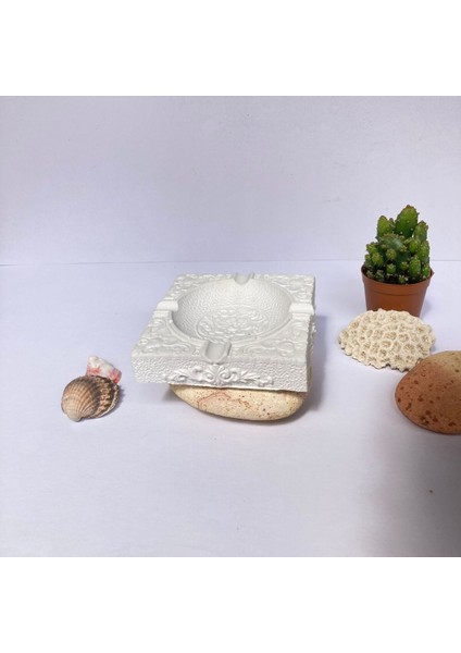 Elite El Yapımı Beton Küllük – Sade, Şık ve Kişiselleştirilebilir 1 Adet