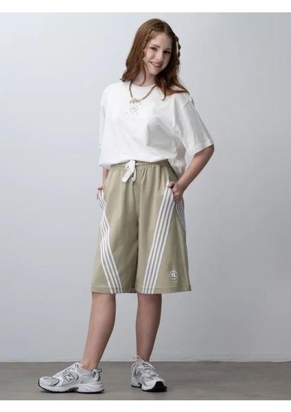 Kız Çocuk Şeritli Oversize Tasarım Şortlu Takım fiyatları