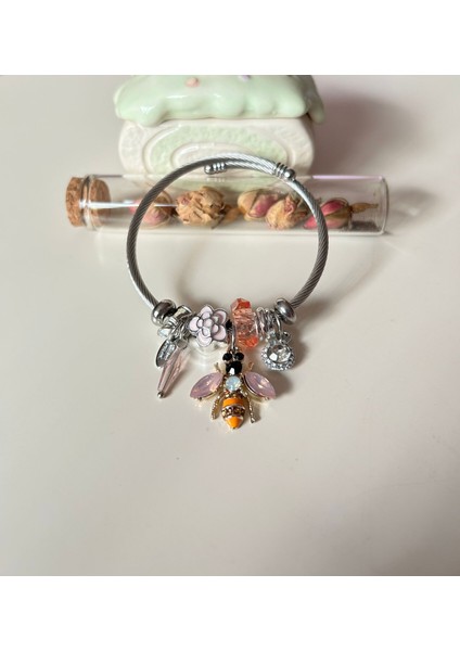 Arı Figürlü Silver Charm Bileklik | Sallantılı & Paslanmaz Çelik Model fırsatları