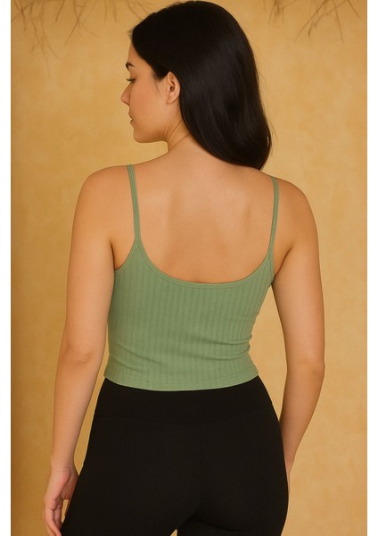 Berrak Kadın Ayarlanabilir Ip Askılı Fitilli Kısa Atlet modelleri