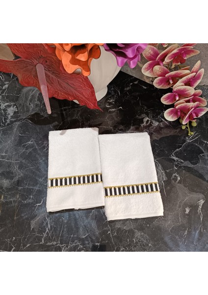 Desenli Siyah Beyaz ve Gold Detaylı Nakışlı Dekoratif Mutfak ve Banyo Havlusu 2 Adet fiyatları