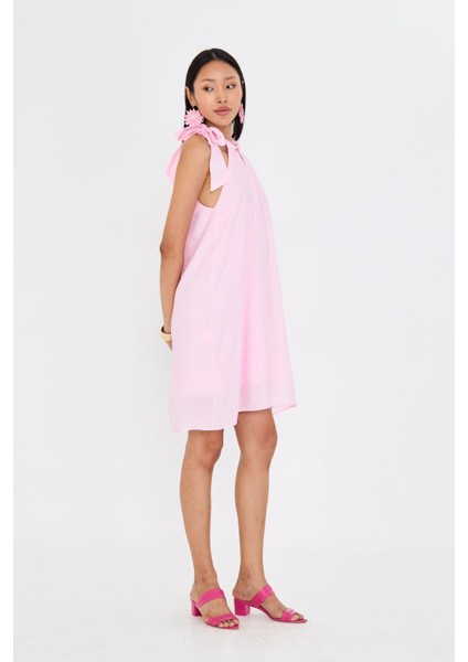 Önü Bağlamalı Sıfır Kol Elbise