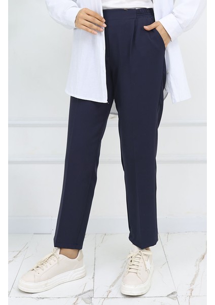 Beli Lastikli Havuç Pantolon 4002-02 Lacivert fırsatları