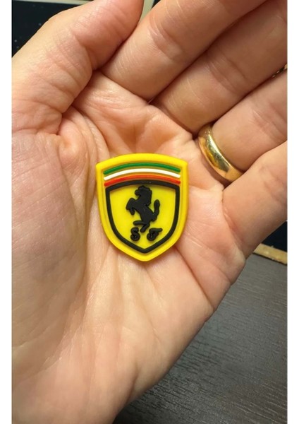 Terlik Süsü/ferrari Araba Logosu