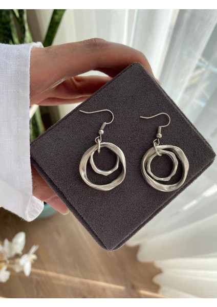 Burgu Halka Gümüş Renkli Küpe