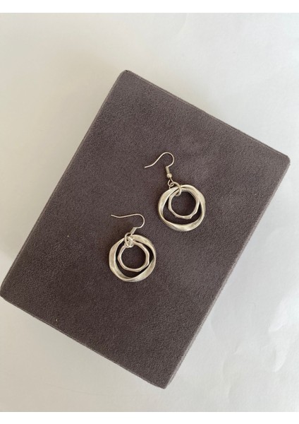 Burgu Halka Gümüş Renkli Küpe modelleri