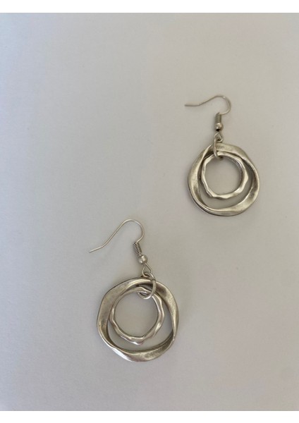 Burgu Halka Gümüş Renkli Küpe fırsatları