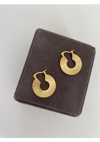 Çizgi Model Modern Altın Renkli Halka Küpe modelleri