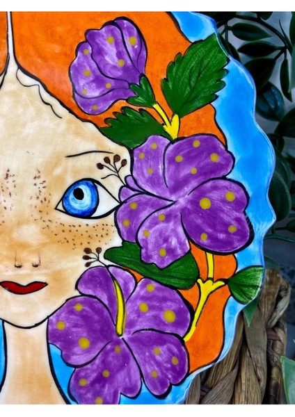 Elite Iznik Çini Tabak Kız Motifli 1 Adet