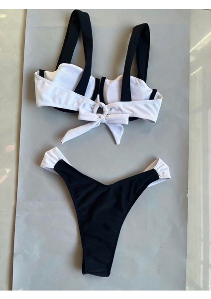 Kalın Askılı Beyaz Şeritli Bikini Takımı fırsatları