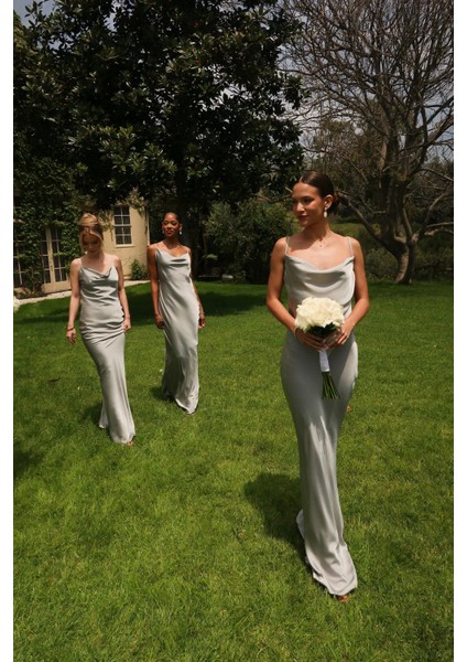 Açık Yeşil Aplike Detaylı Saten Elbise modelleri