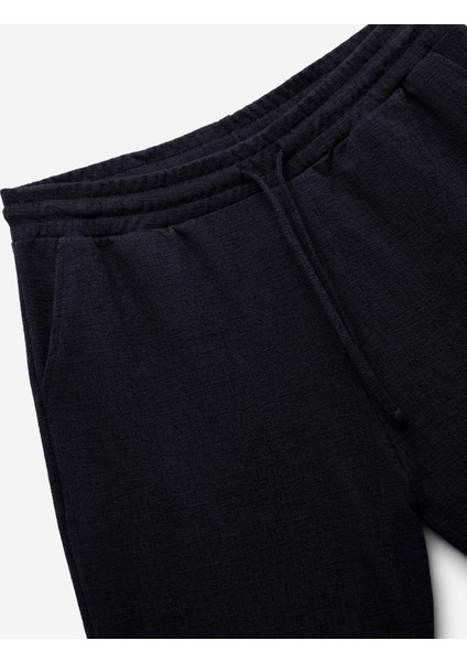 Pamuklu Dokulu Bermuda Beli Bağcıklı Şort modelleri