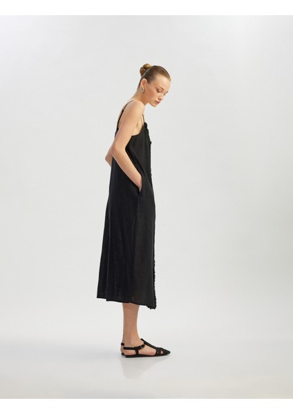 Pamuklu Geniş Kesim Püsküllü Cepli Ince Askılı Midi Boy Elbise