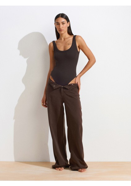 21053 Askılı Bodysuit-Koyu Kahve