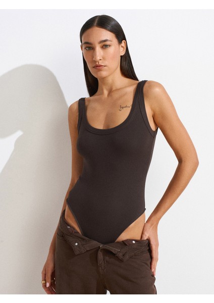 21053 Askılı Bodysuit-Koyu Kahve