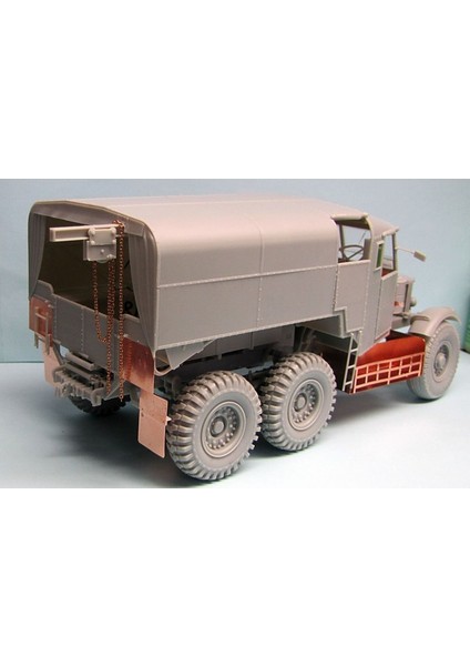 Model 1/35 35202 British Scammell Pioneer R100 Artillery Tractor modelleri