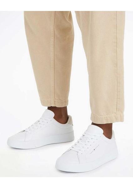 Court Low Top Sneaker