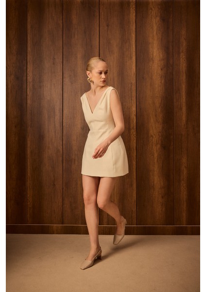 Krem Cilt Küt Burun Kadın Topuklu Ayakkabı